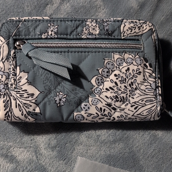 Vera Bradley Olive and White Floral Wallet - Picture 4 of 5